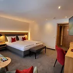 Staude فندق مبيت وإفطار 4*